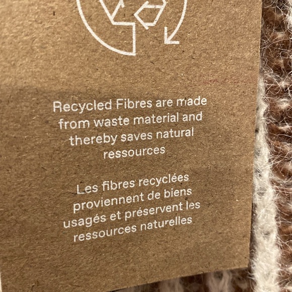 NWT sweater - Picture 6 of 6